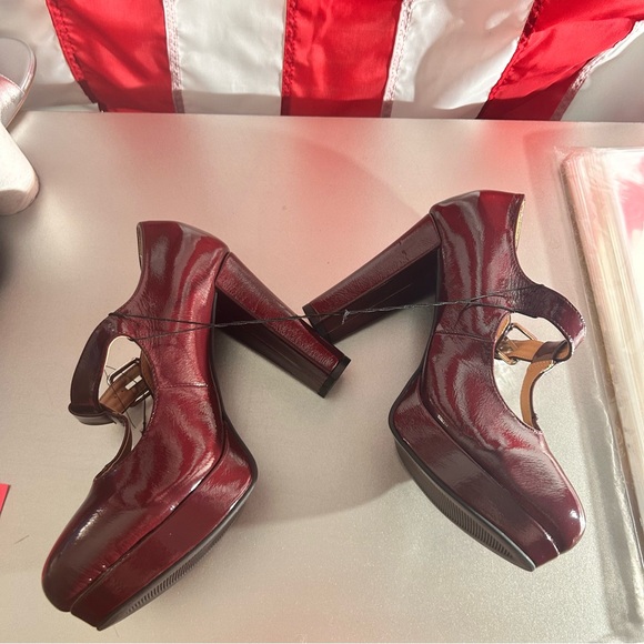 Torrid women’s 9.5 Elegant Burgundy Mary Jane Heels NWT - Picture 4 of 10